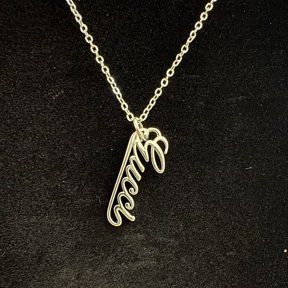 GUCCI SILVER NECKLACE - Picture 2 of 2